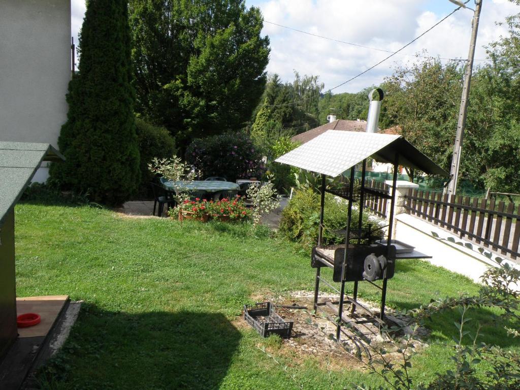 Chambres D'Hotes Le Pavillon Du Charme Cousances-les-Forges Luaran gambar